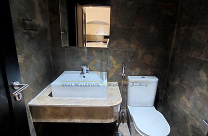 Apartment - 1 Bedroom - 2 Bathrooms for rent in East Porto Drive - Porto Arabia - The Pearl Island - Doha Apartment - 1 Bedroom - 2 Bathrooms for rent in East Porto Drive - Porto Arabia - The Pearl Island - Doha