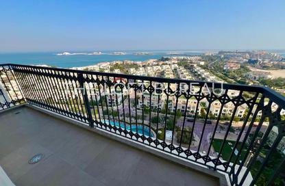 Apartment - 3 Bedrooms - 5 Bathrooms for rent in Floresta Gardens - Floresta Gardens - The Pearl Island - Doha