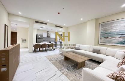 Apartment - 2 Bedrooms - 3 Bathrooms for rent in Floresta Gardens - Floresta Gardens - The Pearl Island - Doha