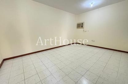 Apartment - 3 Bedrooms - 3 Bathrooms for rent in Doha Al Jadeed - Doha