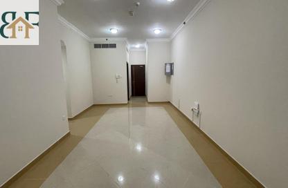 Apartment - 3 Bedrooms - 3 Bathrooms for rent in Al Mansoura - Al Mansoura - Doha