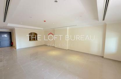 Apartment - 1 Bedroom - 2 Bathrooms for rent in East Porto Drive - Porto Arabia - The Pearl Island - Doha