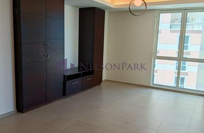 Apartment - 1 Bedroom - 2 Bathrooms for rent in Viva West - Viva Bahriyah - The Pearl Island - Doha