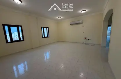 Apartment - 2 Bedrooms - 2 Bathrooms for rent in Fereej Kulaib - Doha