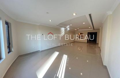 Apartment - 2 Bedrooms - 2 Bathrooms for rent in East Porto Drive - Porto Arabia - The Pearl Island - Doha