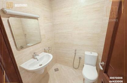 Retail - Studio - 1 Bathroom for rent in Fereej Bin Mahmoud North - Fereej Bin Mahmoud - Doha