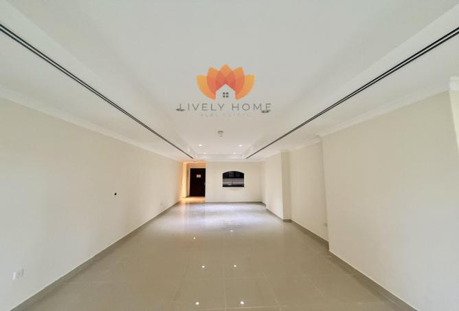 53570415 - Property Main Image