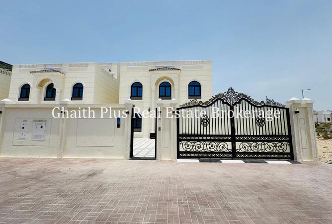 983006 - Property Image 3