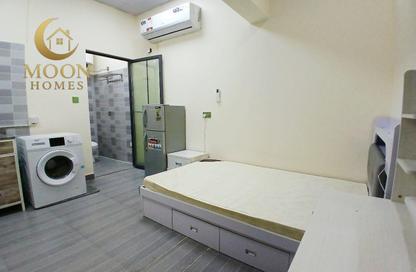 Apartment - 1 Bedroom - 1 Bathroom for rent in Umm Ghuwailina 4 - Umm Ghuwailina - Doha Apartment - 1 Bedroom - 1 Bathroom for rent in Umm Ghuwailina 4 - Umm Ghuwailina - Doha
