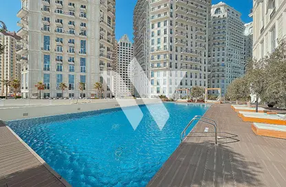 Apartment - 2 Bedrooms - 3 Bathrooms for rent in Floresta Gardens - Floresta Gardens - The Pearl Island - Doha