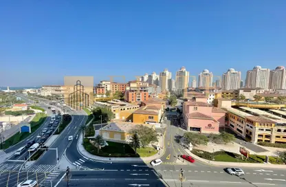 Apartment - 2 Bedrooms - 2 Bathrooms for rent in Tower 21 - Porto Arabia - The Pearl Island - Doha