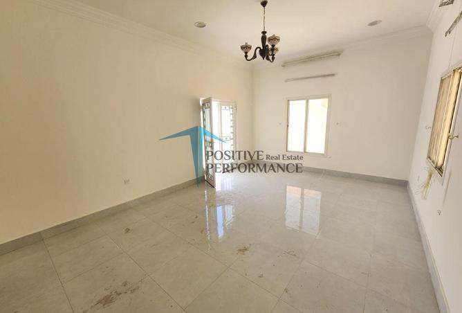 56416212 - Property Main Image