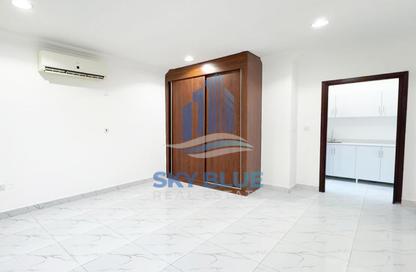 Apartment - Studio - 1 Bathroom for rent in Al Duhail - Al Duhail - Doha Apartment - Studio - 1 Bathroom for rent in Al Duhail - Al Duhail - Doha