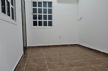 Apartment - Studio - 1 for rent in Onaiza Street - Diplomatic Area - Doha
