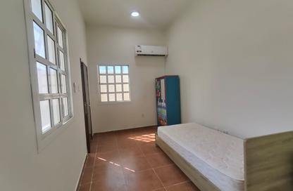 Apartment - Studio - 1 for rent in Onaiza Street - Diplomatic Area - Doha