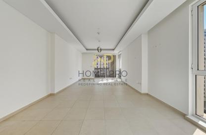 Apartment - 2 Bedrooms - 3 Bathrooms for sale in Viva West - Viva Bahriyah - The Pearl Island - Doha Apartment - 2 Bedrooms - 3 Bathrooms for sale in Viva West - Viva Bahriyah - The Pearl Island - Doha