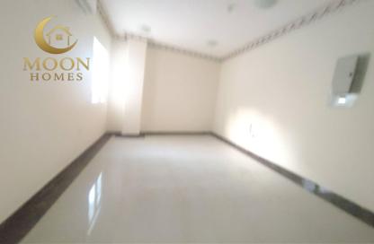Apartment - 2 Bedrooms - 2 Bathrooms for rent in Al Mansoura - Al Mansoura - Doha
