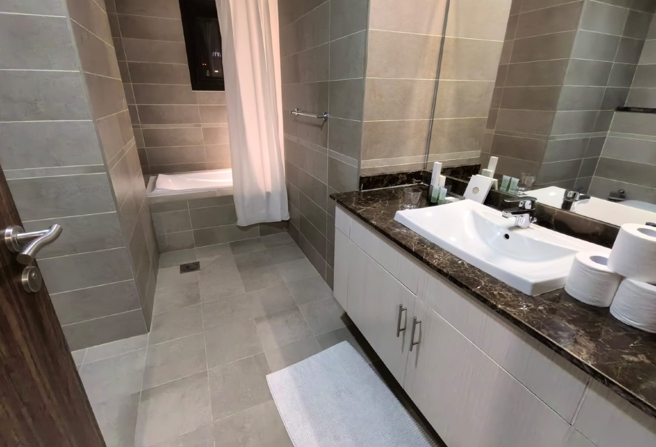 Prime Marina Living | 2BR | 165sqm | Luxury | 10k thumbnail 11
