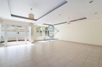 مجمع سكني - 5 غرف نوم - 6 حمامات للايجار في فلل واست باي لاغون - وست باي لاجون - بحيرة وست لاجون - الدوحة مجمع سكني - 5 غرف نوم - 6 حمامات للايجار في فلل واست باي لاغون - وست باي لاجون - بحيرة وست لاجون - الدوحة
