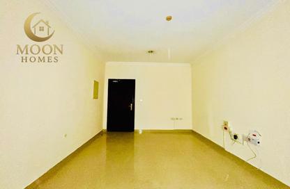 Apartment - 1 Bedroom - 2 Bathrooms for rent in Umm Ghwailina Comm - Umm Ghuwalina - Umm Ghuwailina - Doha