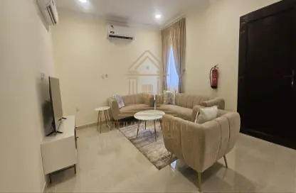 فيلا - 5 غرف نوم - 6 حمامات للايجار في الخيصة - الخيصة - أم صلال محمد