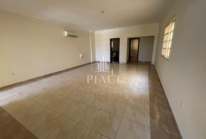 57460655 - Property Image 3