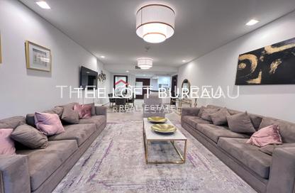 Apartment - 1 Bedroom - 2 Bathrooms for rent in Al Mutahidah Tower - Viva Bahriyah - The Pearl Island - Doha