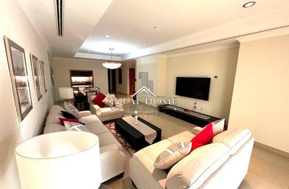 Apartment - 2 Bedrooms - 3 Bathrooms for sale in West Porto Drive - Porto Arabia - The Pearl Island - Doha