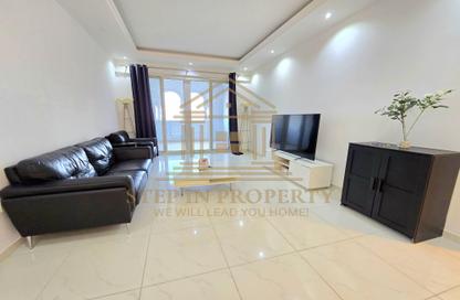 Apartment - 2 Bedrooms - 3 Bathrooms for rent in Viva East - Viva Bahriyah - The Pearl Island - Doha