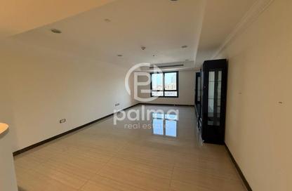 Apartment - 1 Bedroom - 2 Bathrooms for rent in Porto Arabia - The Pearl Island - Doha