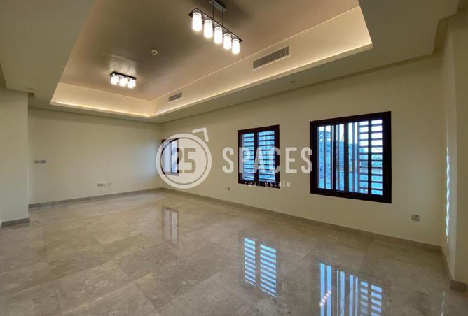 55729813 - Property Main Image