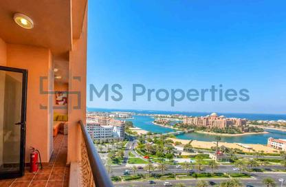 Apartment - 1 Bedroom - 2 Bathrooms for sale in West Porto Drive - Porto Arabia - The Pearl Island - Doha