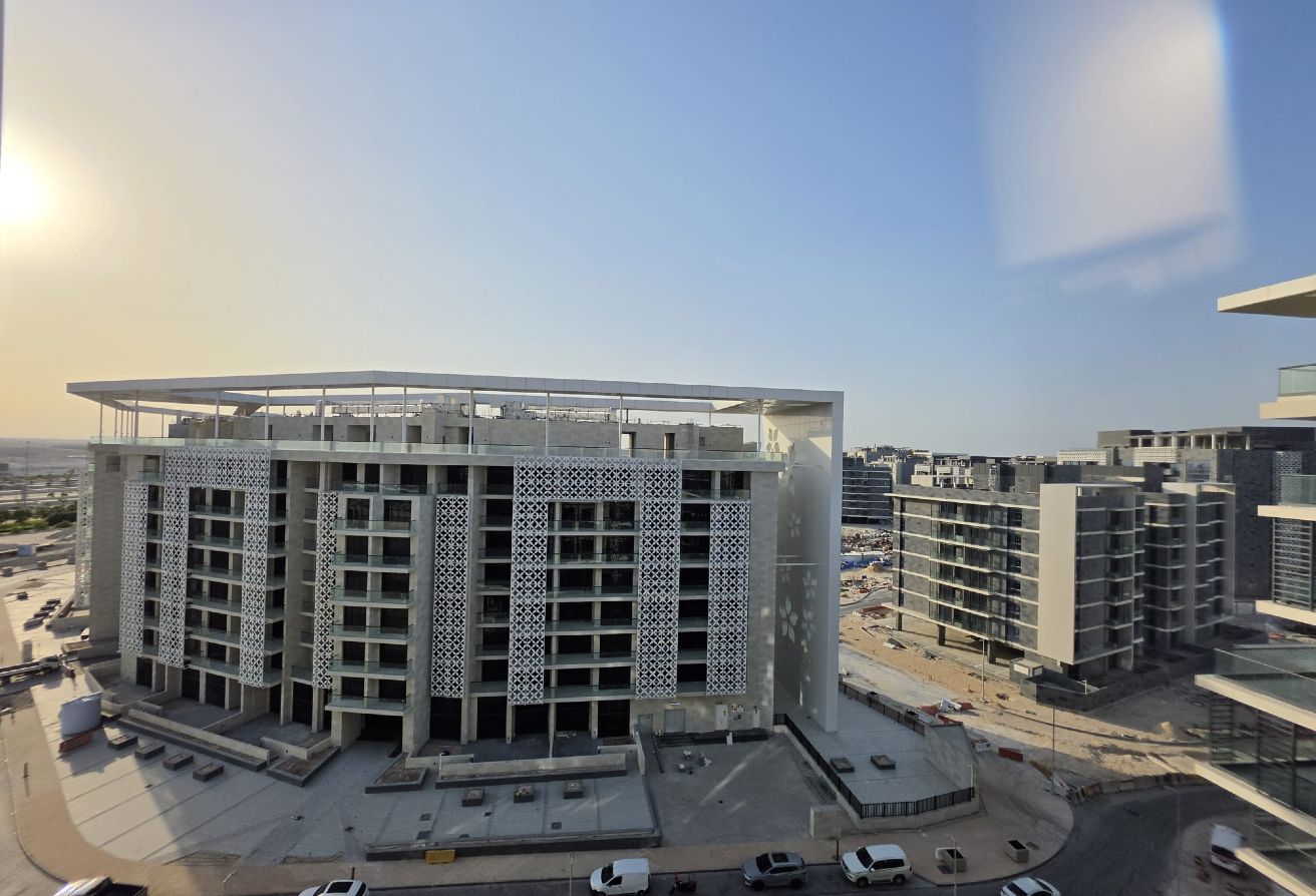 Stunning 2BHK Near Place Vendôme – Yasmeen City thumbnail 21