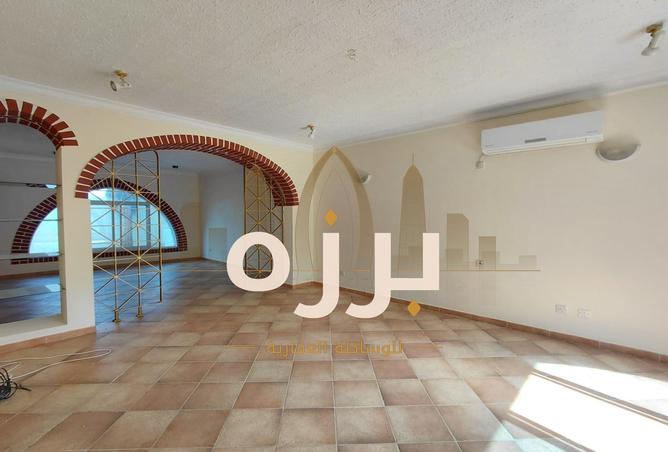 60225738 - Property Image 3