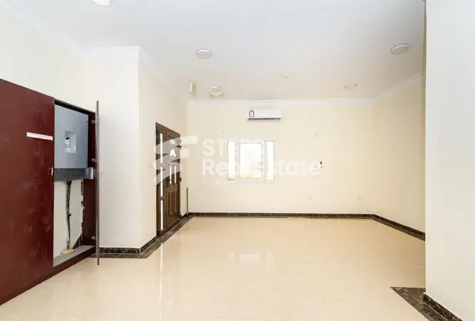 62183998 - Property Image 3