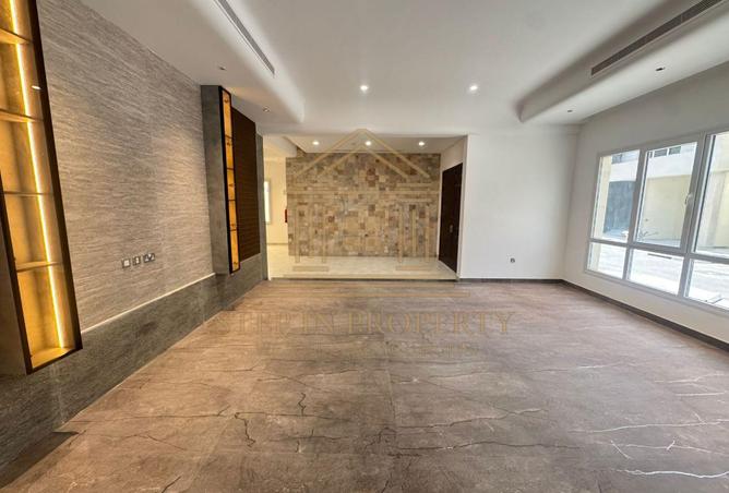 54345601 - Property Image 3