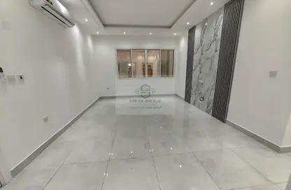 Apartment - 2 Bedrooms - 3 Bathrooms for rent in Al Mansoura - Al Mansoura - Doha
