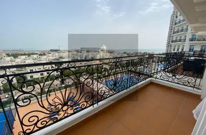 Apartment - 2 Bedrooms - 3 Bathrooms for rent in Floresta Gardens - Floresta Gardens - The Pearl Island - Doha