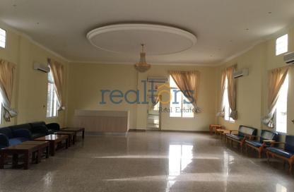 مجمع سكني - 4 غرف نوم - 4 حمامات للايجار في شارع الوعب - الوعب - الدوحة