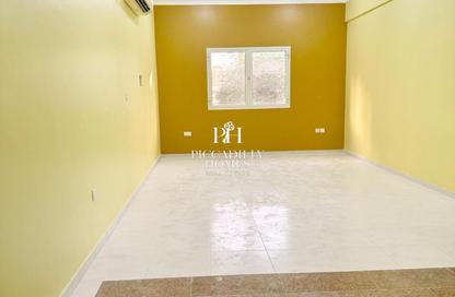 Apartment - 2 Bedrooms - 2 Bathrooms for rent in Al Mansoura - Al Mansoura - Doha Apartment - 2 Bedrooms - 2 Bathrooms for rent in Al Mansoura - Al Mansoura - Doha