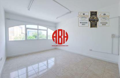 Shop - Studio - 1 Bathroom for rent in Souq Waqif - Al Jasra - Doha