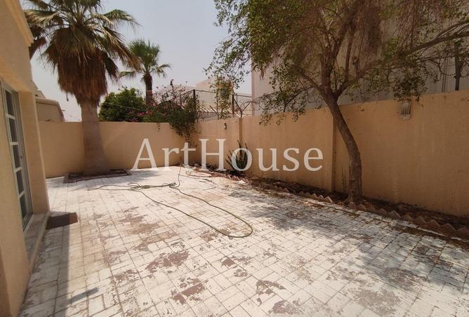 62011918 - Property Image 2