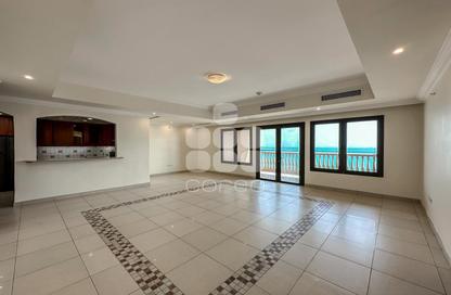 Apartment - 2 Bedrooms - 3 Bathrooms for rent in Jumanah Tower 29 - Porto Arabia - The Pearl Island - Doha
