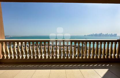 Apartment - 2 Bedrooms - 3 Bathrooms for rent in Jumanah Tower 29 - Porto Arabia - The Pearl Island - Doha