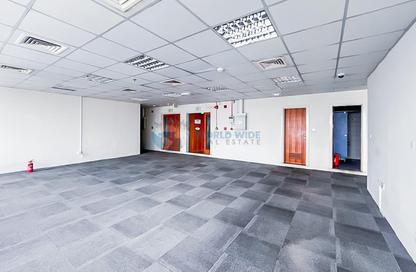 Office Space - Studio - 4 Bathrooms for rent in Umm Al Seneem Street - Ain Khaled - Doha
