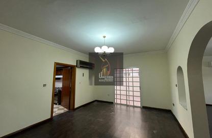 Villa - 4 Bedrooms - 5 Bathrooms for rent in Al Soudan - Al Soudan - Doha