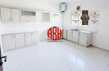 Villa - 6 Bedrooms - 6 Bathrooms for rent in Umm Qarn - Al Daayen