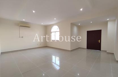 Villa - 4 Bedrooms - 5 Bathrooms for rent in Ain Khaled Villas - Ain Khaled - Doha Villa - 4 Bedrooms - 5 Bathrooms for rent in Ain Khaled Villas - Ain Khaled - Doha
