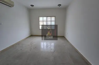 مجمع سكني - 4 غرف نوم - 4 حمامات للايجار في الهلال - الهلال - الدوحة