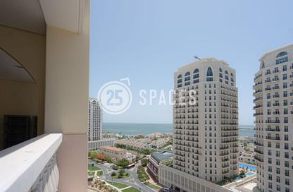 Apartment - 3 Bedrooms - 4 Bathrooms for sale in Viva East - Viva Bahriyah - The Pearl Island - Doha